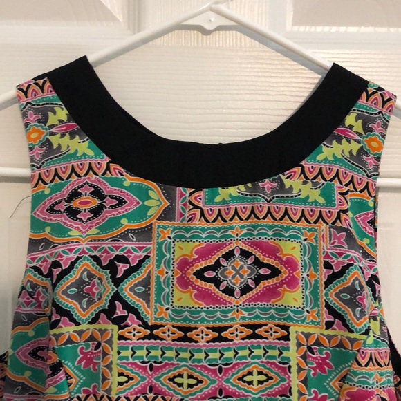 Colorful dress - Picture 3 of 3